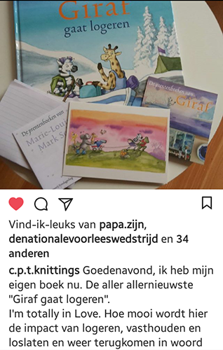 giraf gaat logeren op instagram, ansichtkaarten en folders