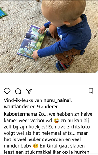 peuter leest uit giraf gaat logeren