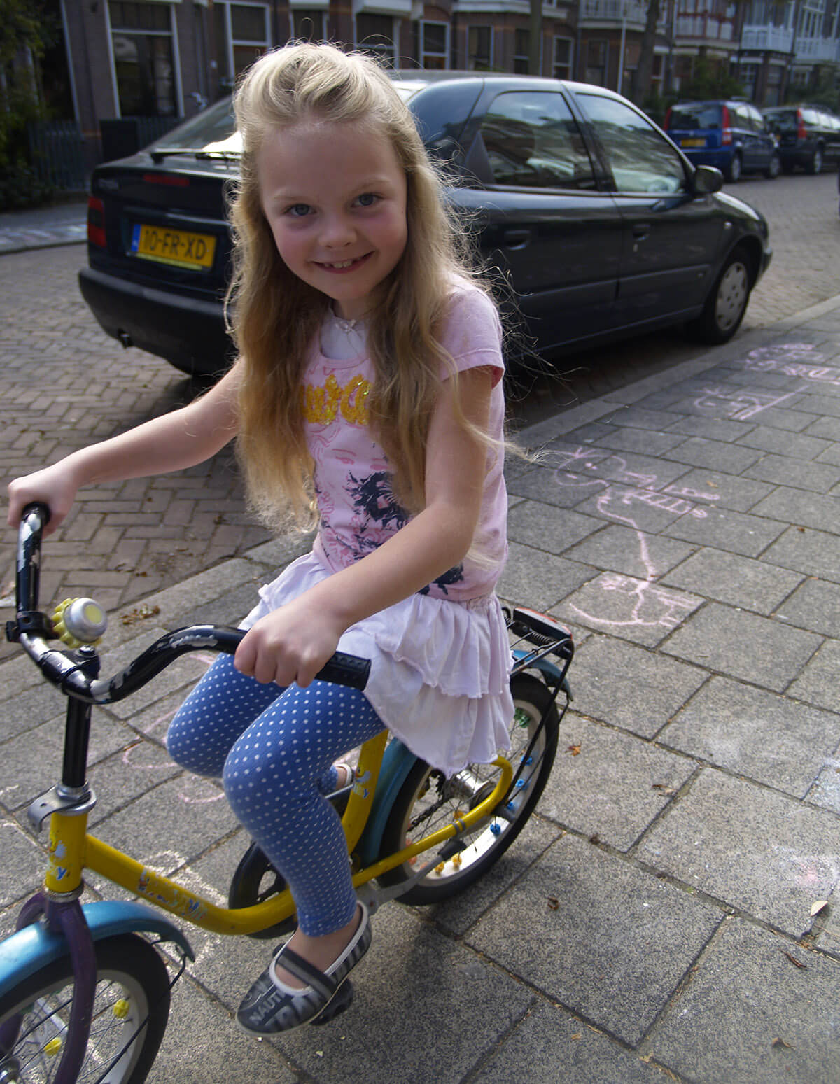 Giraf leert fietsen, leren fietsen, fietsen leren, 